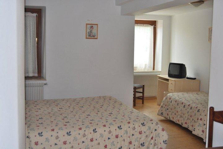 Affittacamere Ceschi Baselga di Pine Room photo